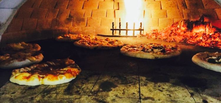 Rizzo's Pizzeria & Kitchen