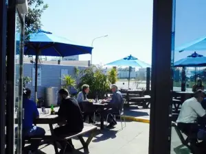 Classic Flyers Avgas Cafe & Bar