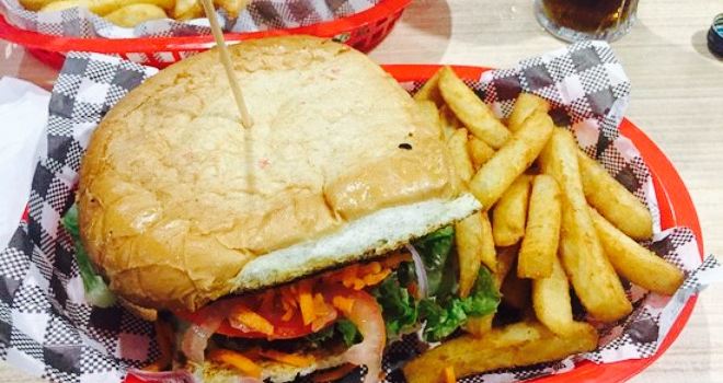 RJ's Rock 'n' Roll Diner