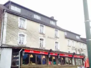 La Chatelaine aux Chevaliers