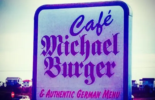 Cafe Michael Burger