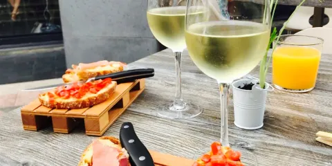 Vicolo33 - Spirits and Kitchen