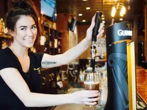 Flanagan's Irish Pub