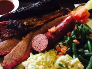The Bar-B-Q Man Restaurant & Catering