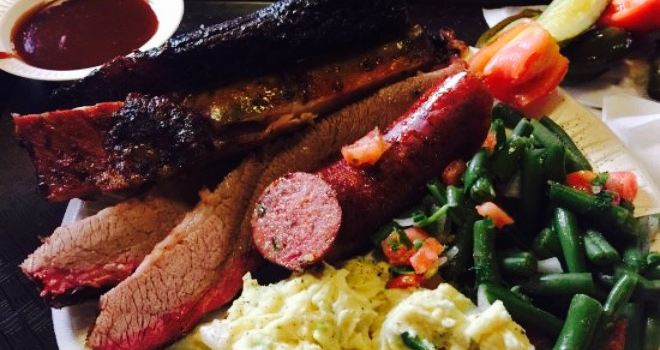 The Bar-B-Q Man Restaurant & Catering