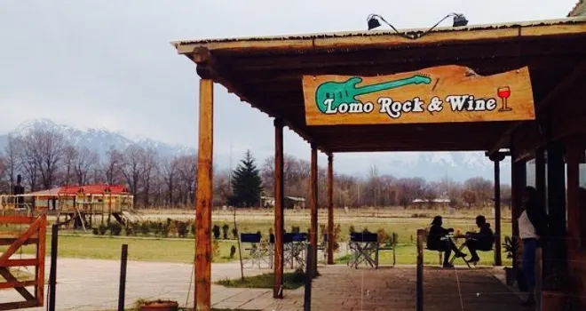 Lomo Rock and Wine