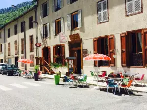 L'Oustalet