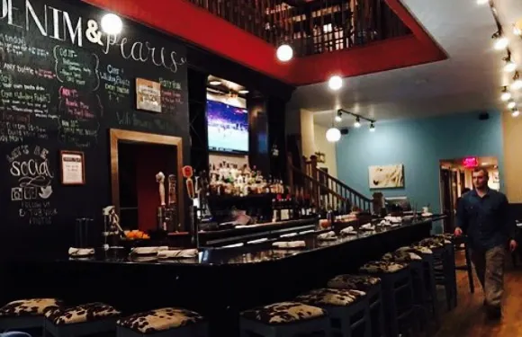 Denim & Pearls Restaurant