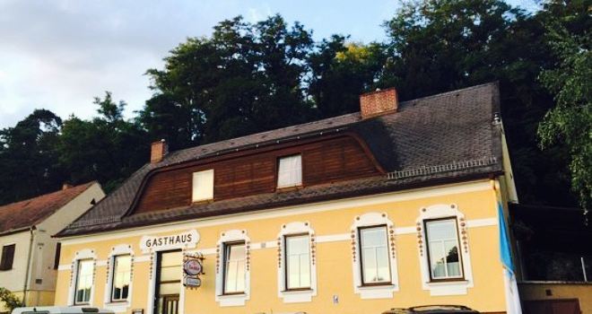 Rosenstube, das Gasthaus - Winter Pause