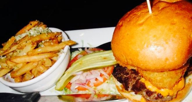 Lunchbox Burgers & Bar Gig Harbor