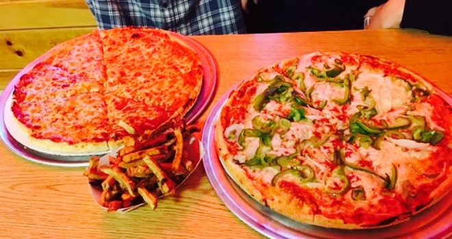 Ari's Pizza and Subs