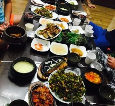 Country Wooreong Ssambap