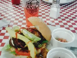 Avila Burger Merida