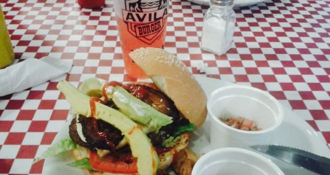 Avila Burger Merida