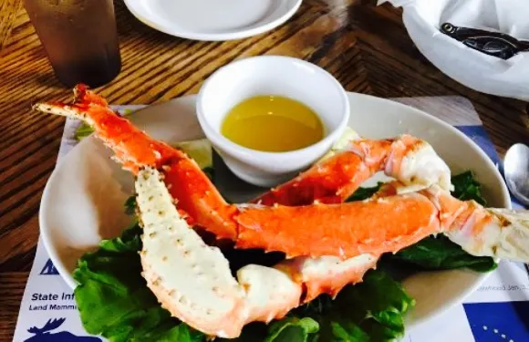 Latitude 62 Lodge & Cafe