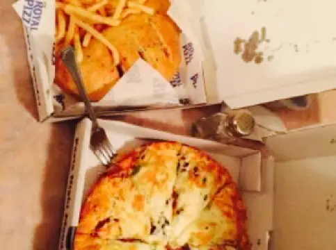 Royal Pizza