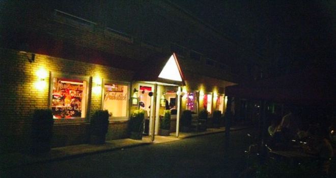 Bistro 99