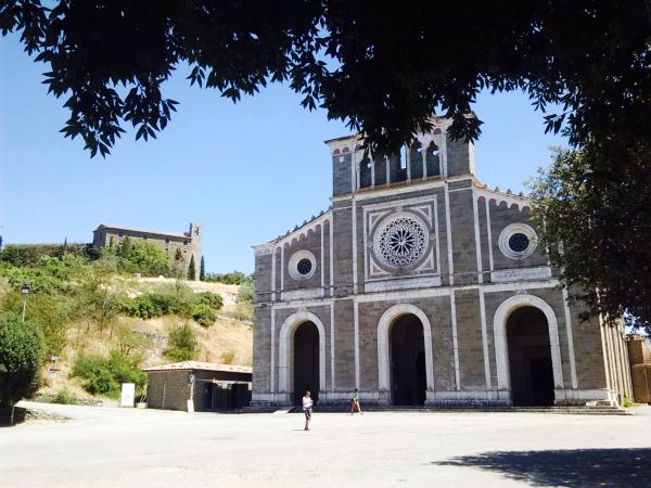 Compare 5 airports near Cortona