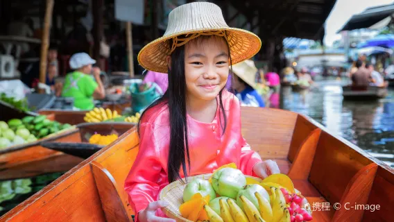 Featured tour starting at 1675 THB: Bangkok Maeklong Railway Market + Damnoen Saduak Floating Market + Chad Night Market Day Trip