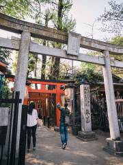 花園稲荷神社（千本鳥居）