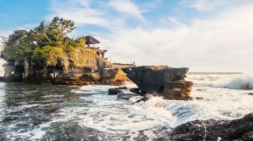 TANAH LOT TEMPLE