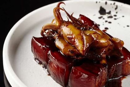 MOOSE RESTAURANT & BAR