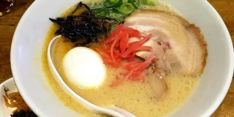 博多 一風堂拉麪（札幌狸小路店）