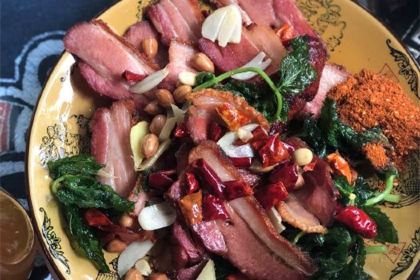 Shi quan Jiu mei wild mushroom hotpot