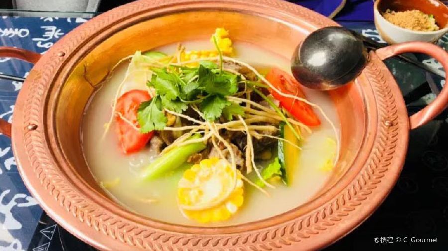 Shi quan Jiu mei wild mushroom hotpot