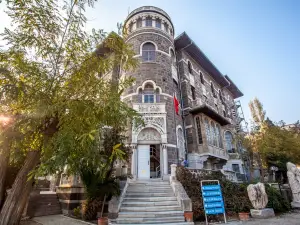 Izmir Archaeological and Ethnography Museum