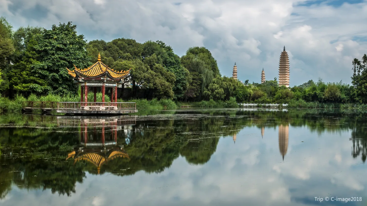 5_The Chongsheng Temple And The Three-Pagoda Culture Tourist Area
