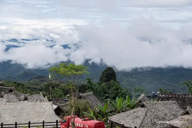 Sea of Clouds in Pu'er