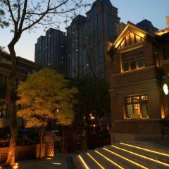 Maxim's DE PARIS User Photo