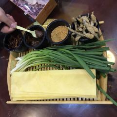 赵记煎饼卷大葱(泰山大街店) User Photo