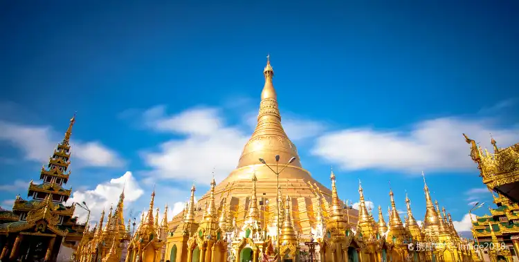 Hotels near Shwedagon Pagoda