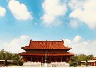 天静宫位于安徽省亳州市涡阳县的涡北街道郑店村,纪念中国先秦伟