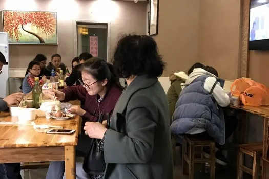 巷深扁食店