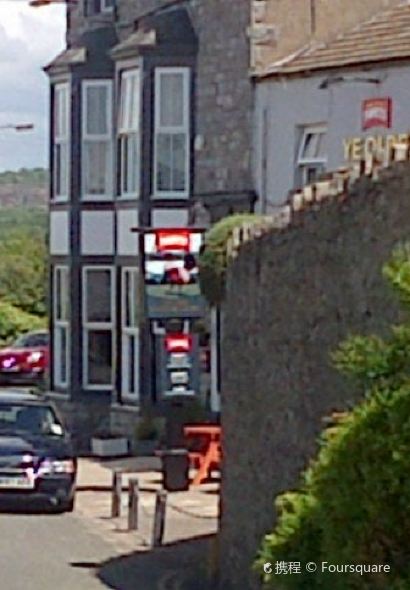 Ye Olde Fighting Cocks