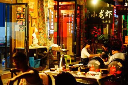 吃货小龙虾·河景餐厅