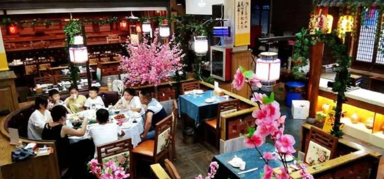 Shixiangju·taohuayuanjixiang Restaurant (patiyaguangchang)