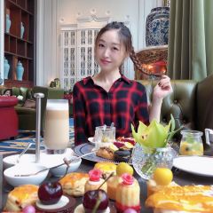 The Drawing Room (The St. Regis Shanghai Jingan) User Photo