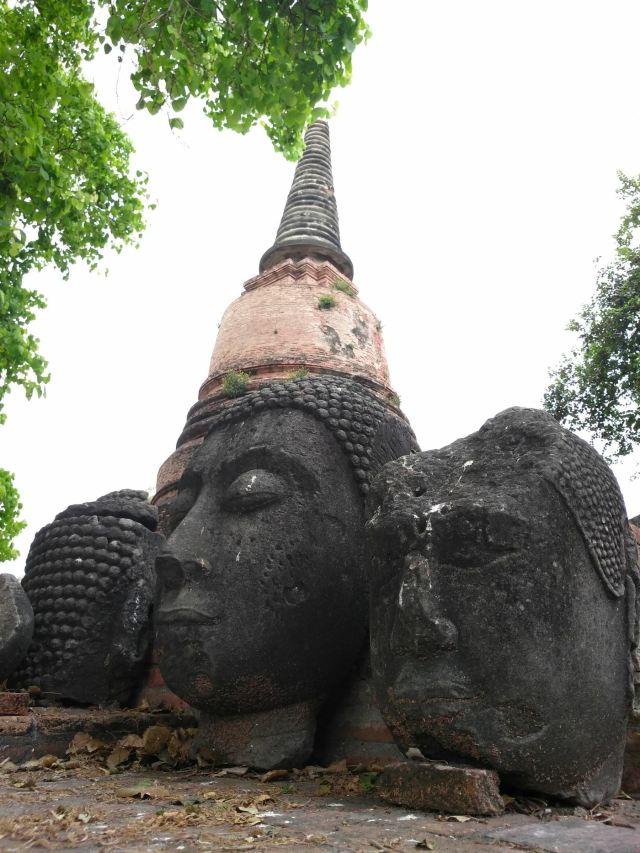 니웨 탐라프라왓 사원