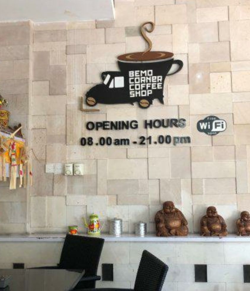 Bemo Corner Coffee Shop Reviews Food Drinks In Bali Bali Trip Com