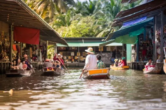 Bangkok Bucket List: Top 12 Cool Things to do