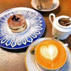 HERMES CAFÉ MADANG User Photo