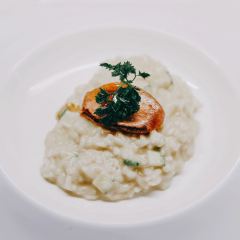 Large Eight Italy Lounge&Restaurant User Photo