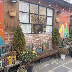 BOMNAL CAFE User Photo