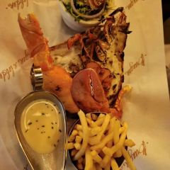 Burger & Lobster User Photo