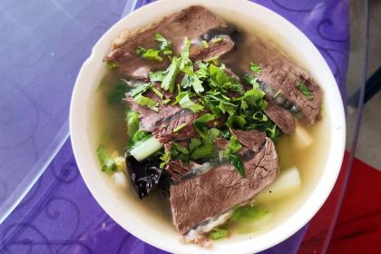 Lucaogou99haojinpaimeiwei Restaurant