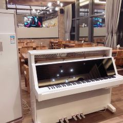 维纳斯皇家酒店(桂林两江四湖象鼻山店)·  田园小菜·桂林家常菜·高空观景餐厅 User Photo